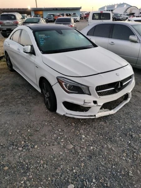 Right Front SUSPENSION KNEE ASSEMBLY 2014-2019 MERCEDES-BENZ CLA250 Foto 3 de 4