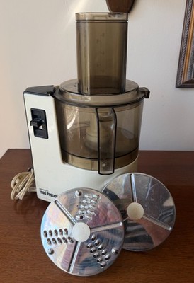 Vintage Norelco HB1115 Food Processor with Blades & Discs   Works fine