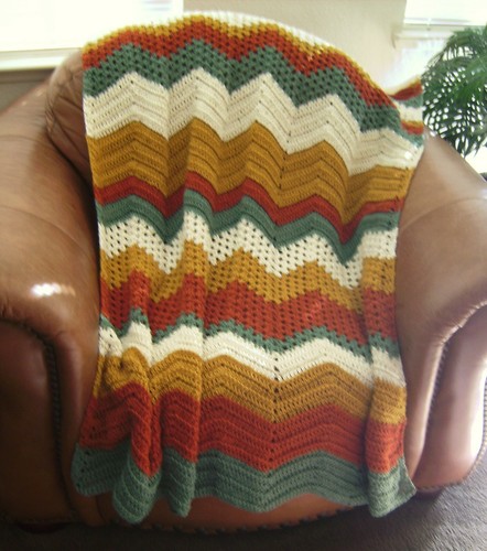 NEW HAND CROCHET SHADES OF FALL RIPPLE AFGHAN LAP BLANKET THROW - Picture 7 of 12