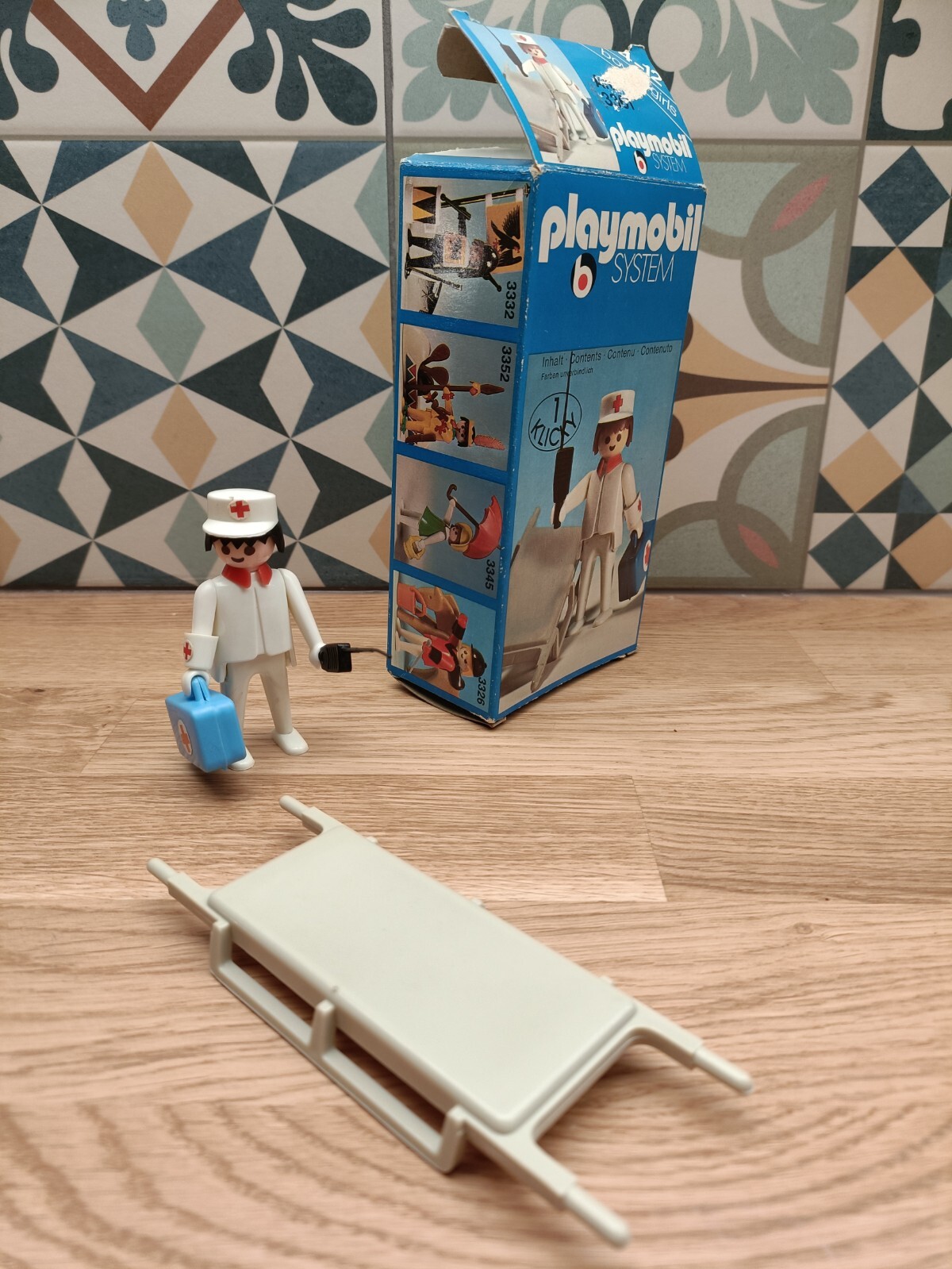Playmobil Klicky Set 3361 Sanitäter mit Trage gebraucht