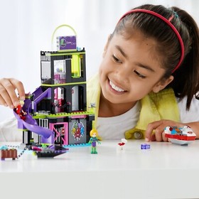 LEGO DC Super Hero Girls Lena Luthor Kryptomite Factory Building Kit, 432 Piece