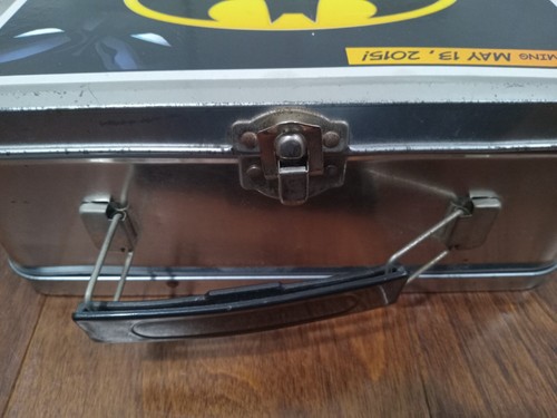 Batman Mini Tin Lunch box DC Comics Six Flags 2015 - Picture 9 of 12