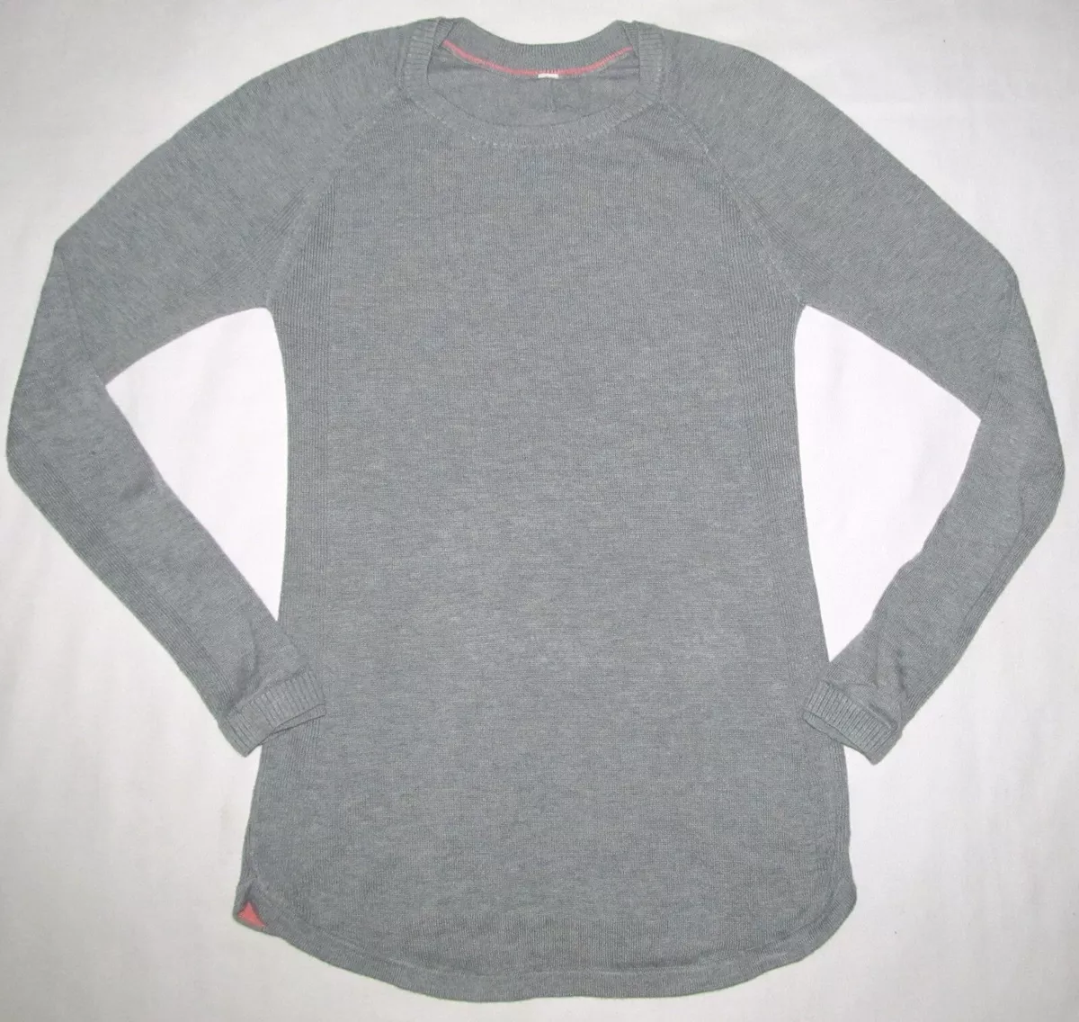 LuluLemon Be Fearless Gray Knit Long Sleeve Sweater Thumb Holes Womens Size  6