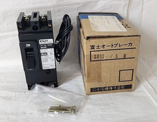 Fuji Electric SA32 5 Amp 2 Pole 660V Auto Circuit Breaker with Auxiliary Switch