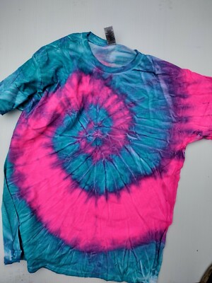 Gilden Tie Dye Tshirt-large