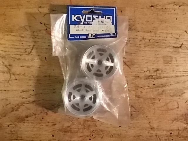 RM-14 Front Wheel - Kyosho Ultima 2 Scale Car series / Rampage ZR