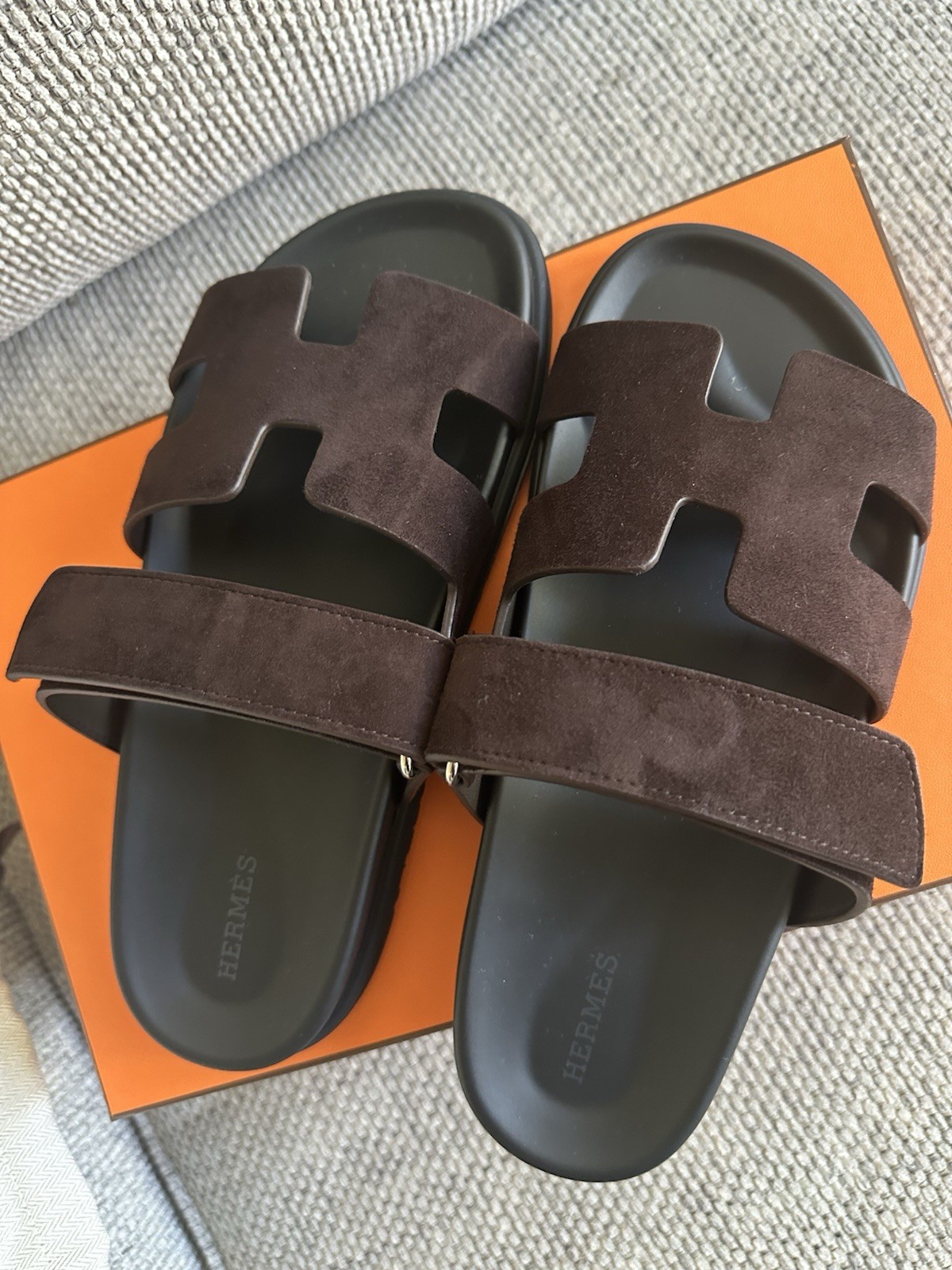 Size 39EU NIB HERMÈS Marron Ébène Suede Women’s Chypre Sandals w/ Receipt thumbnail 7