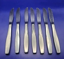 Oneida LIDO Dinner Knives Lot of 7 Stainless LTD USA Glossy 