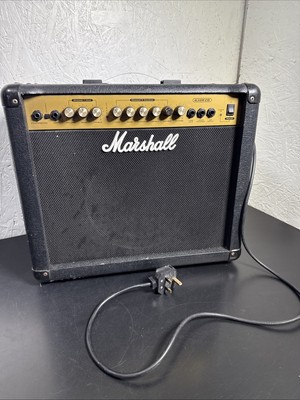 MARSHALL GITARRENVERSTÄRKER G30R CD - 2 KANAL - CLEAN / DISTORTION & REVERB COMBO AMP