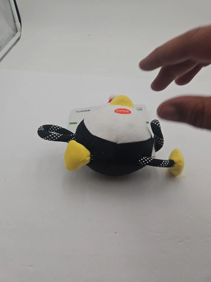 Patchwork Tugger Pinguin Dog Toy 8” Roap And Squeaker. - Image 3 of 4
