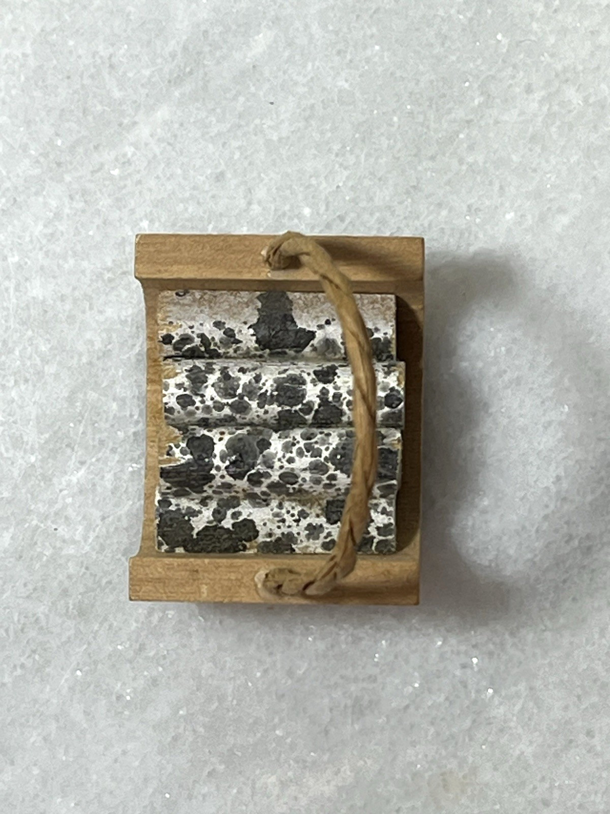 Rare Vintage Dolls House Fire Log Basket Accessory Lundby?