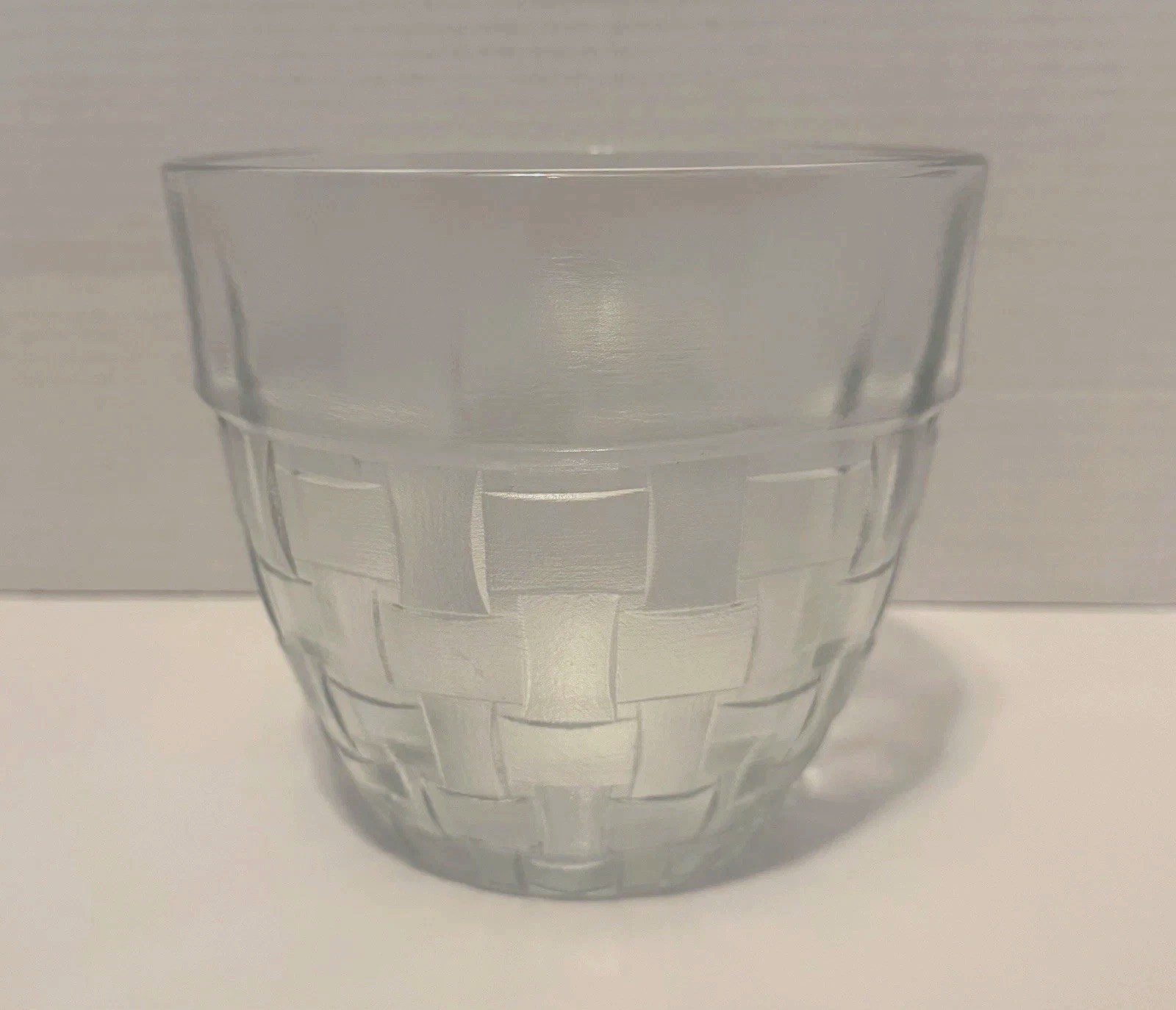 Anchor Hocking Clear Glass Basket Weave Mixing Bowl 5.25 Inch Serveware