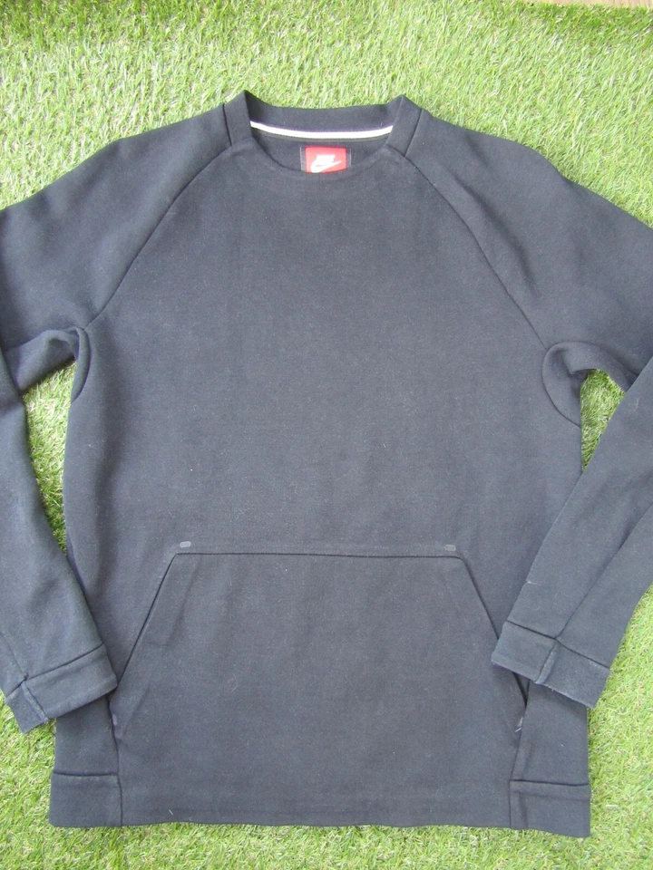 Nike Tech Fleece Crew Neck Sweatshirt with pocket - Size Small Mens - Black, photo 1 of 5