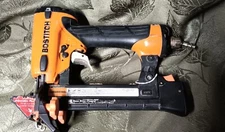 WOW!! Bostitch 20 gauge Flooring Stapler Kit LHF2025K!!