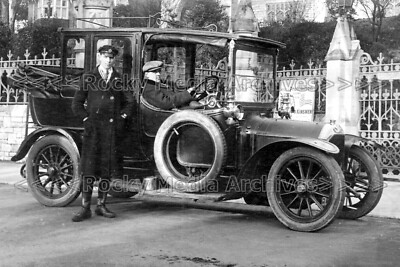 kkt-93 Unidentified Car and Driver, Bournemouth, Dorset. Foto