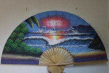 Ventaglio decorativo delfino dipinto a mano 60 pollici larghezza 35 pollici