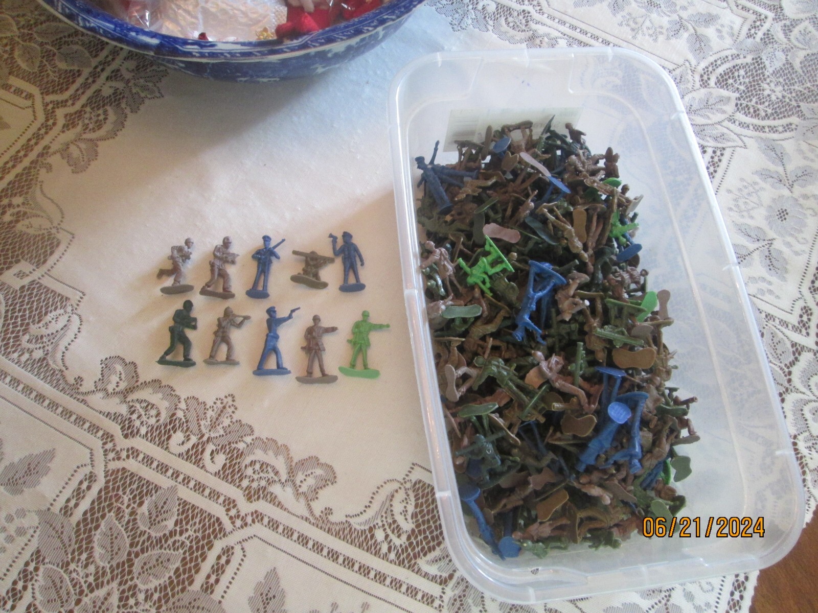 Lot 270 Greenbrier International Plastic Army Men Soldiers Military Figures