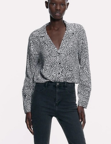 ZARA Anima Print Button Up Shirt Size M Black White Leopard Pajama Camp Collar