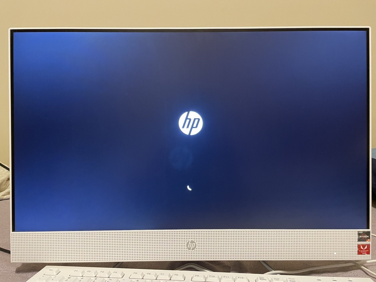 HP All In One 24in Touchscreen - AMD Ryzen 5 - Radeon Graphics