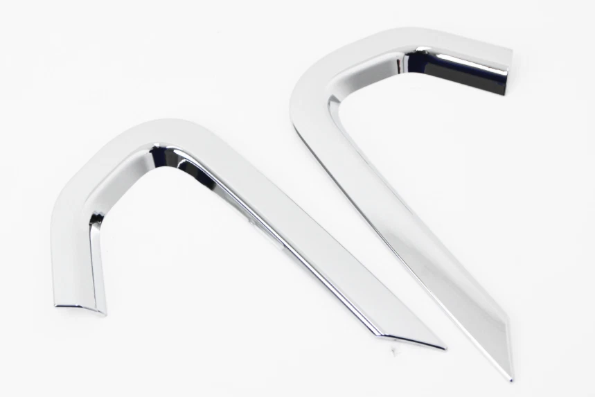 Moldura de adorno de pilar A cromada plateada 2P C175 Ups# para Chevrolet TRAX 2013-2021 Foto 3 de 4