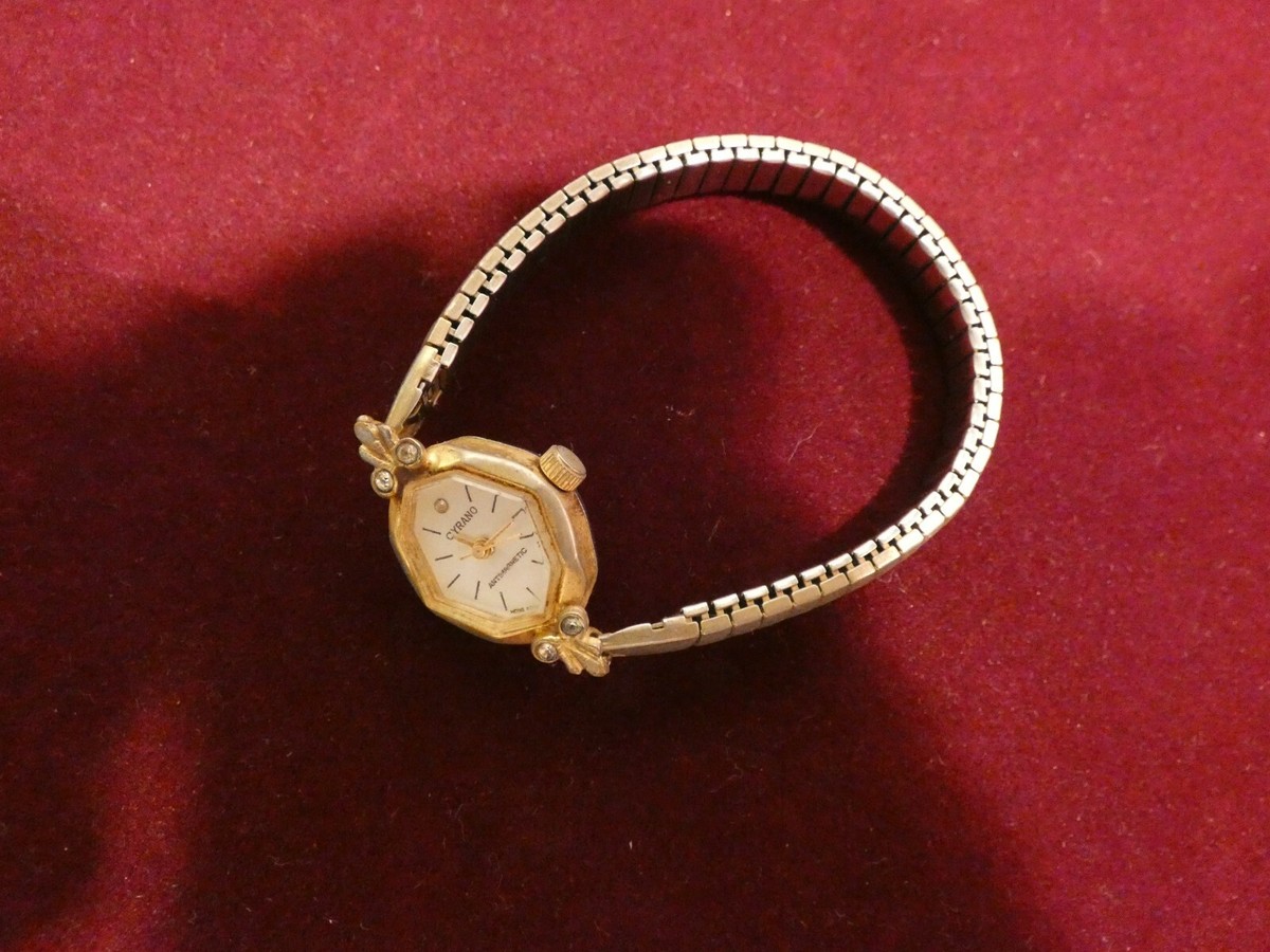Vintage Cyrano Hong Kong Women