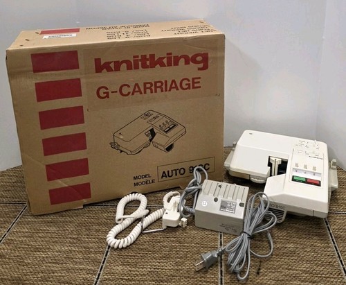 knitking G - CARRIAGE Model Auto 91gc. Used Works. Plastic Has Fading.