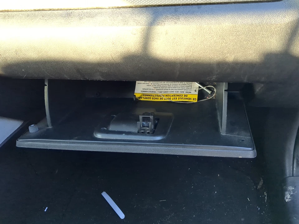 2008 Mercury Mariner caixa de luvas de passageiro porta compartimento de armazenamento FQ0CM - Imagem 2 de 2