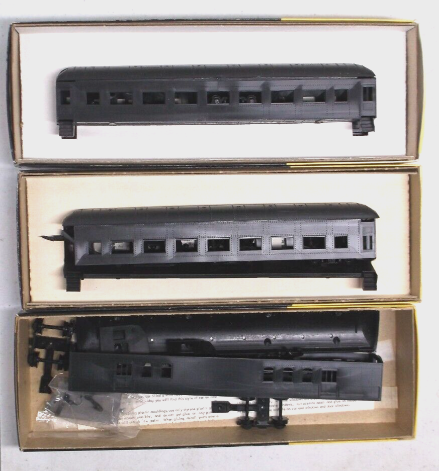 (3) HO Roundhouse Harriman passenger cars in original boxes (lot 486