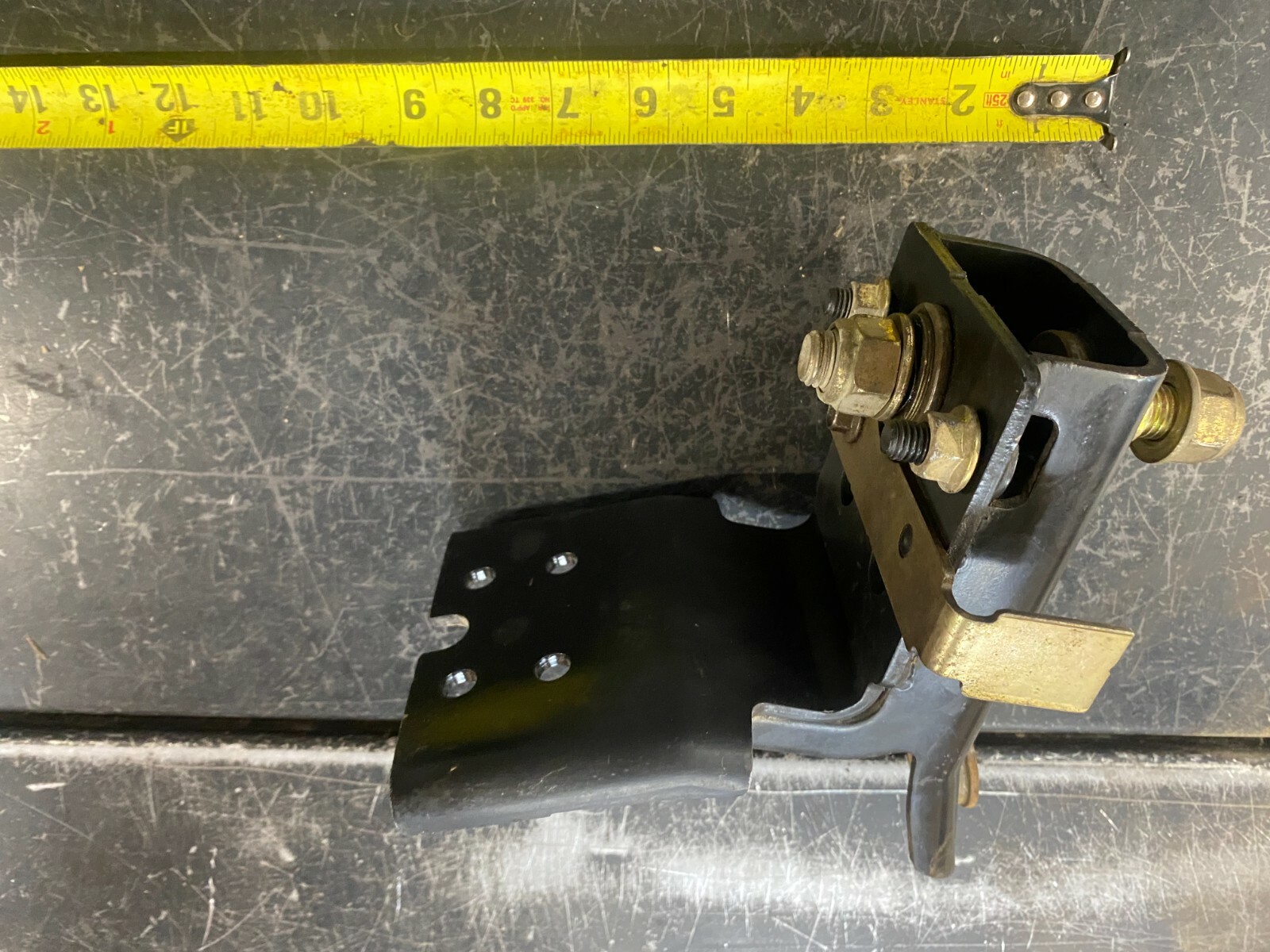 John Deere X300 17HP 42" deck steering shaft/gear support AM134493 eBay