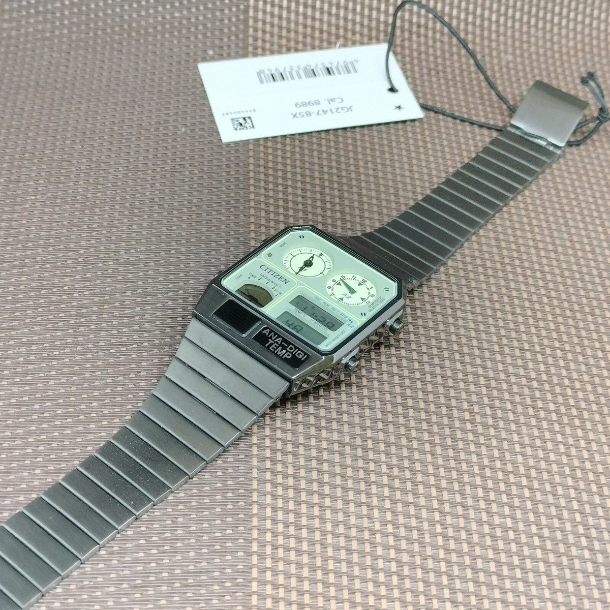 Citizen JG2147-85X Light Green Analog Digital Black