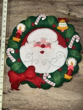 vintage bucilla felt Wall Hanging Wreath Christmas Santa