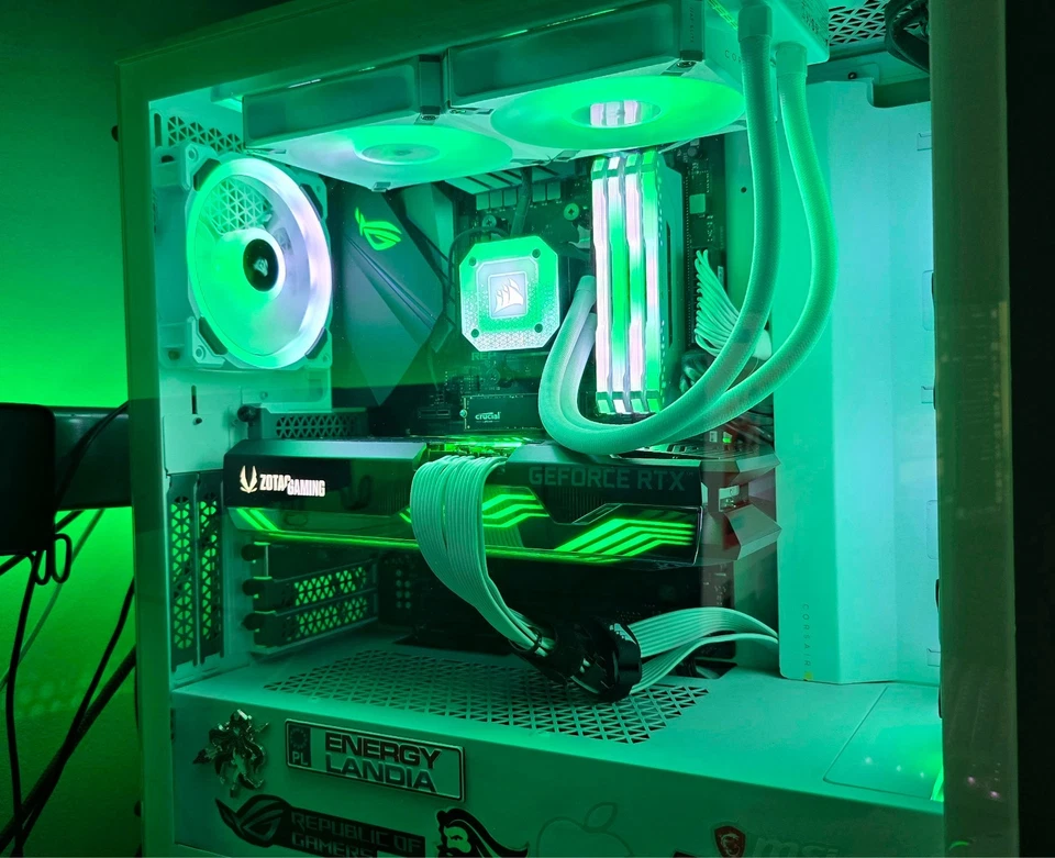 Zotac RTX 3070 AMP Holoblack 8GB Dual fan - Image 2 of 4