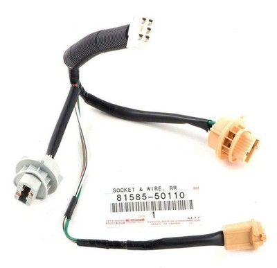 LEXUS Genuine Rear Lamp Socket And Wire for LS430 UCF30 01-04 81585