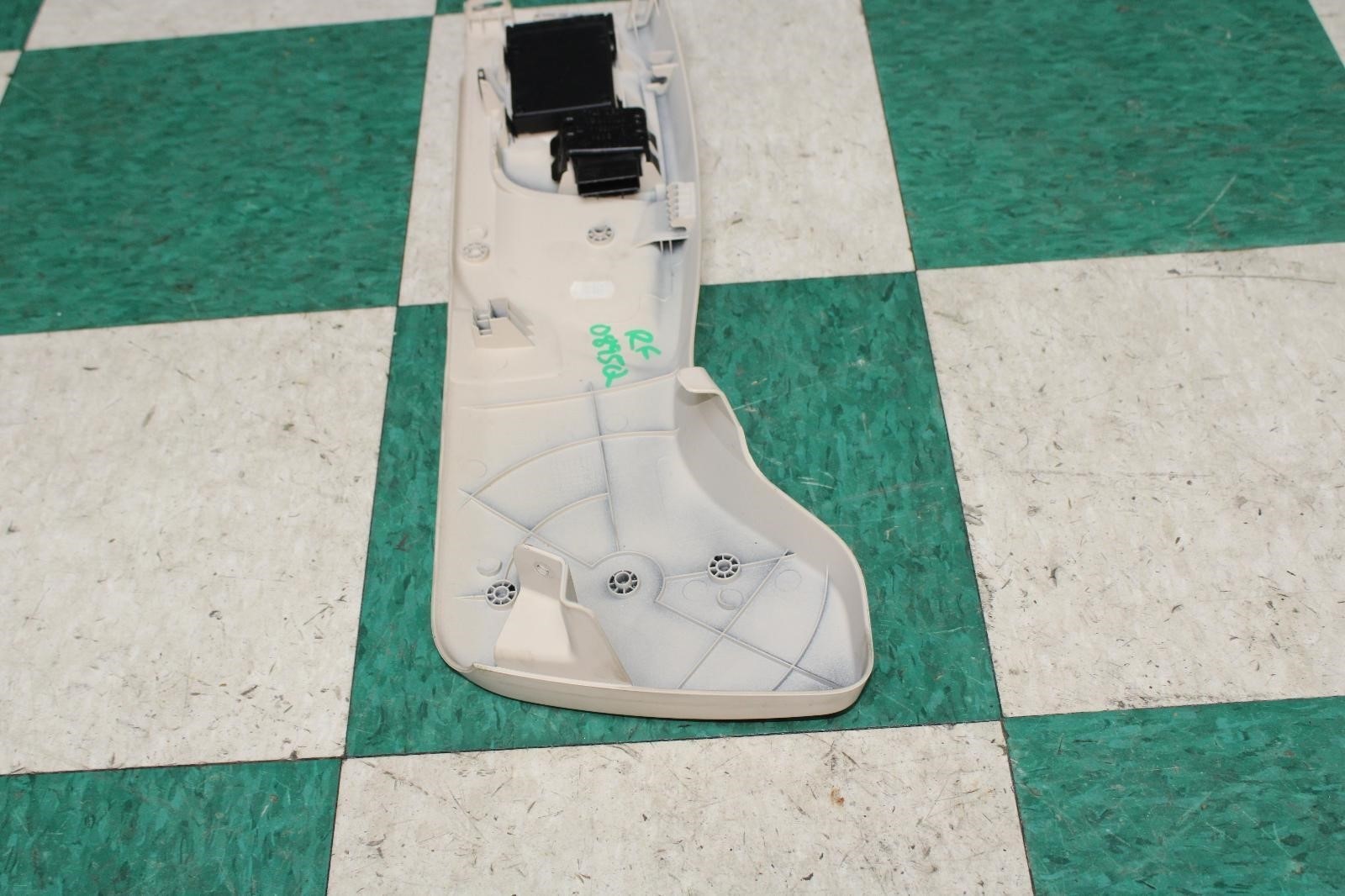 14-17 Ghibli Cream Trim Front Passenger Side Right Power Seat Switch Factory OEM