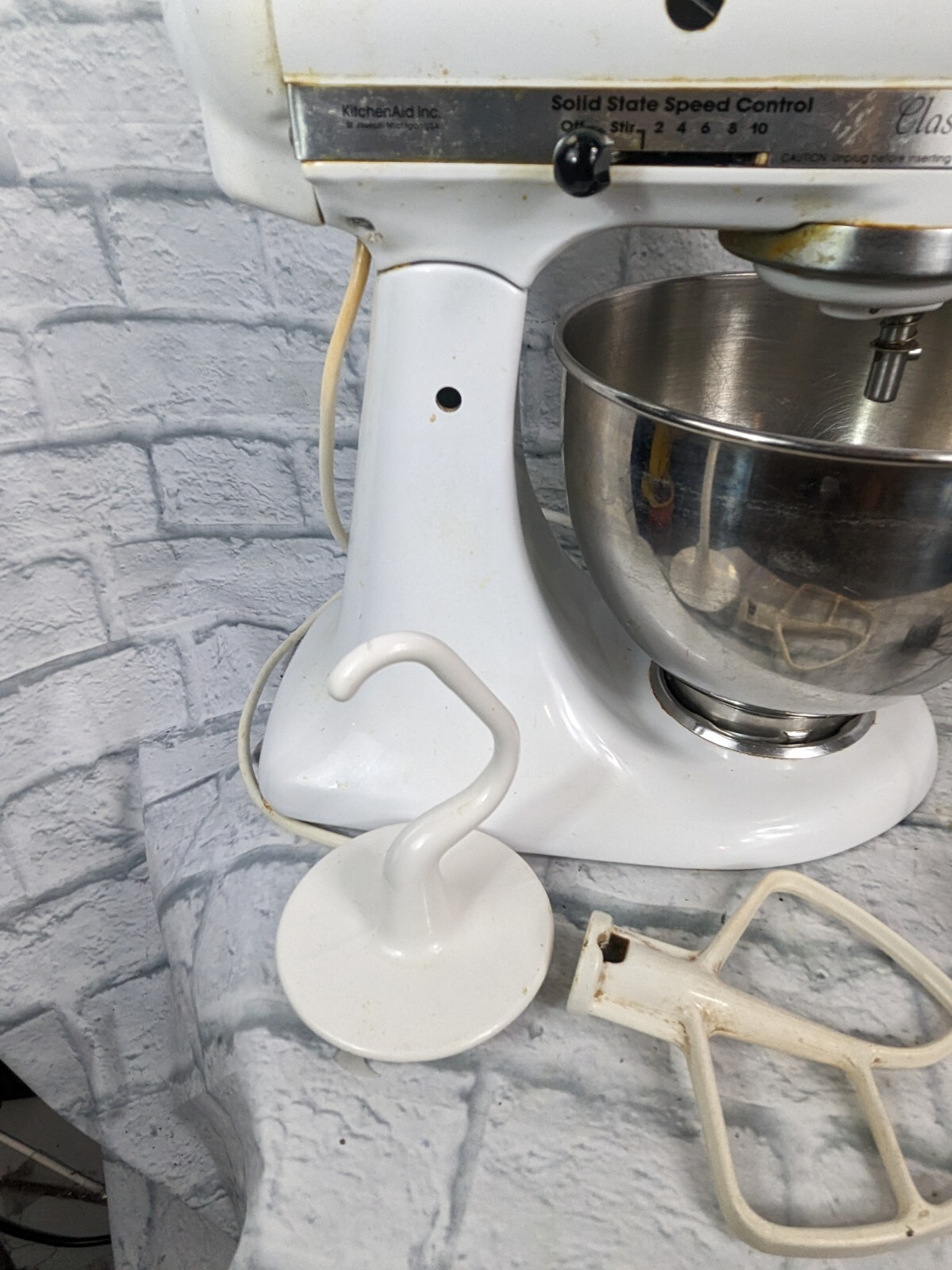 KitchenAid K45SSWH 10 Speed Tilt Head Standing Mixer, 3 Attachments