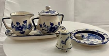 VINTAGE AND BEAUTY EIGHT PIECES DELFT SET:  (2) Tray,  Bell, Clogs, & others V/G