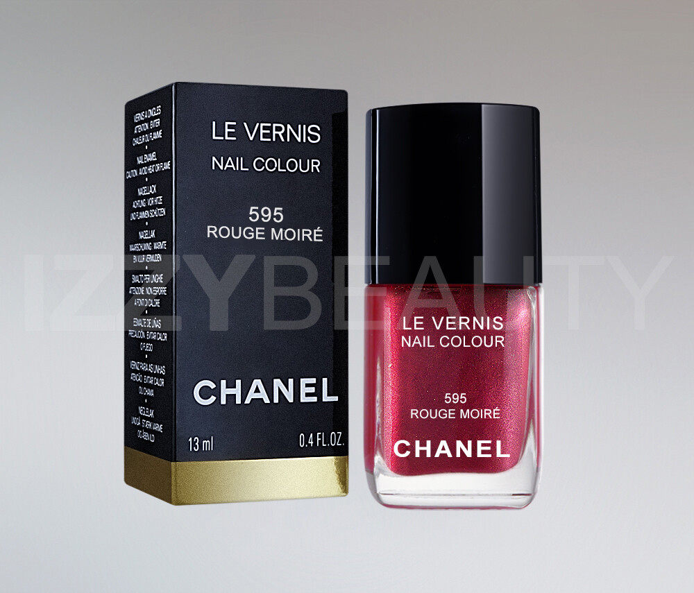 Chanel Le Vernis Coco Blue 551 nail polish | mom who works