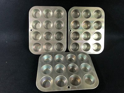 Lot of 12 Mini Muffin-Cupcake aluminum pan Wearever Mirro