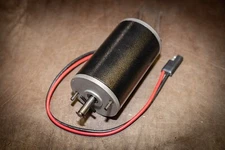 19913 -  Spreader Motor w/ Seal & Connector (HTI-2-204015A)