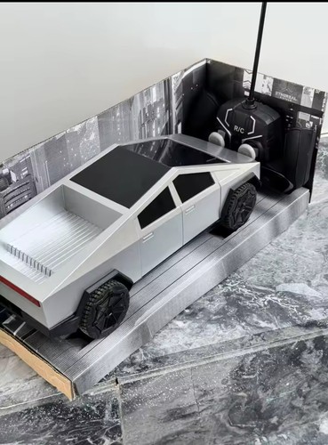 1/12 Scale NEW! Tesla Cybertruck RC Remote Control Car Gift with Retail Box UK - Picture 7 of 10