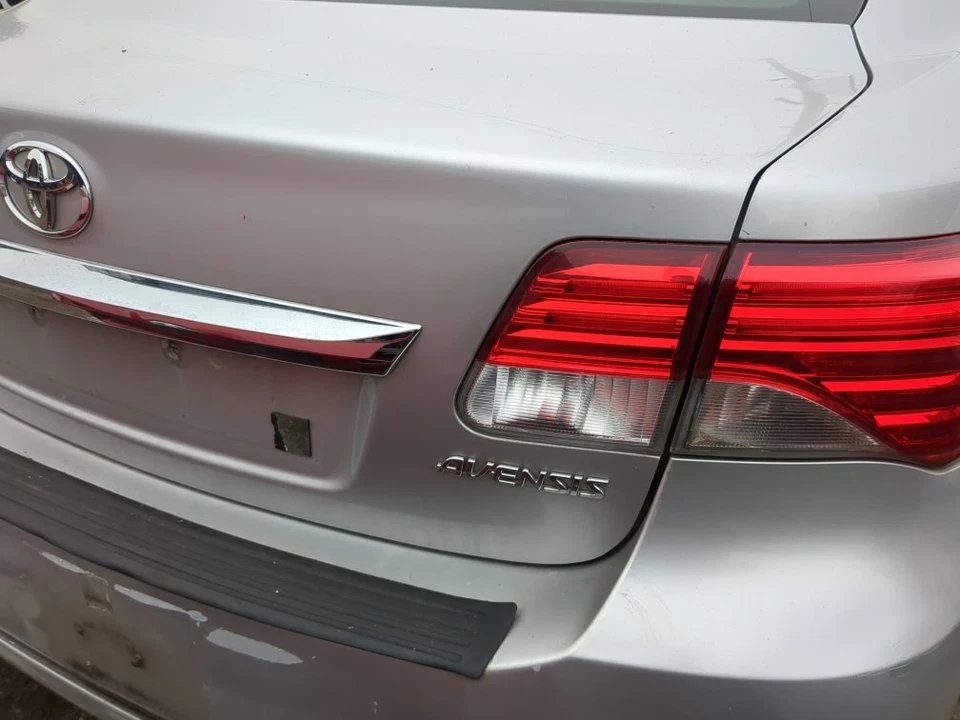 TOYOTA AVENSIS 2011-2018 BOOTLID TAILGATE SHELL - Image 3 of 4