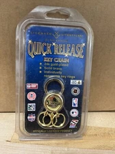 Tag Express Quick Release Key Chain Detroit Pistons - Gold Plated NEW