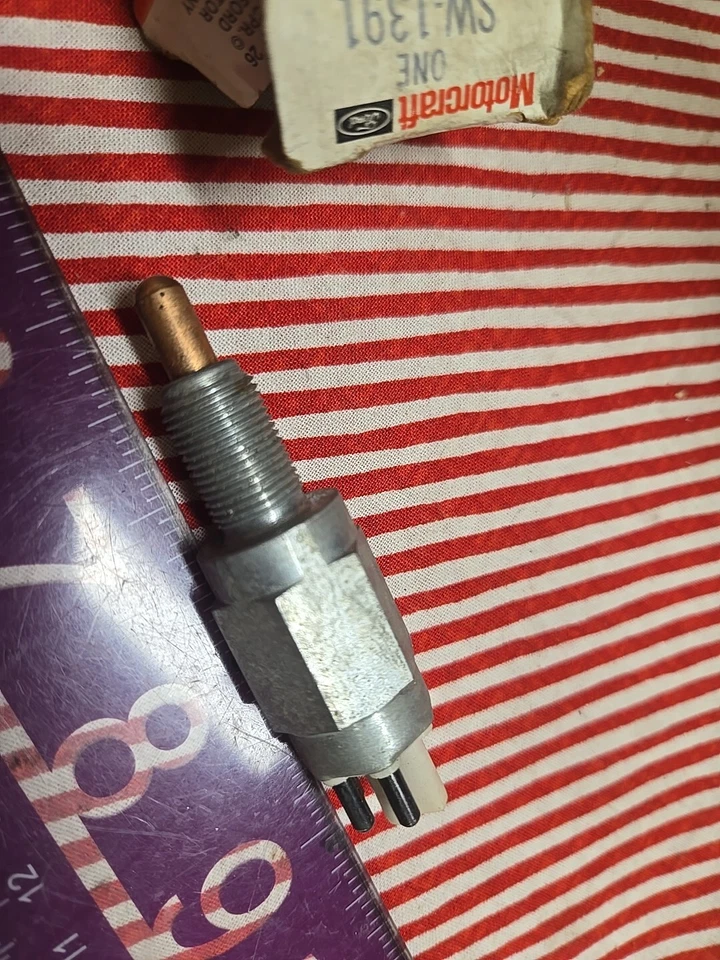 NOS 1975 1976 1977 1978 Ford Mustang II C3 Neutral Safety Switch D6RY-7A247-B - Image 2 of 4