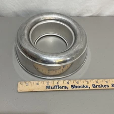 Vintage Aluminum Bundt Cake Pan/Jello Mold Light Weight Ships Quickly