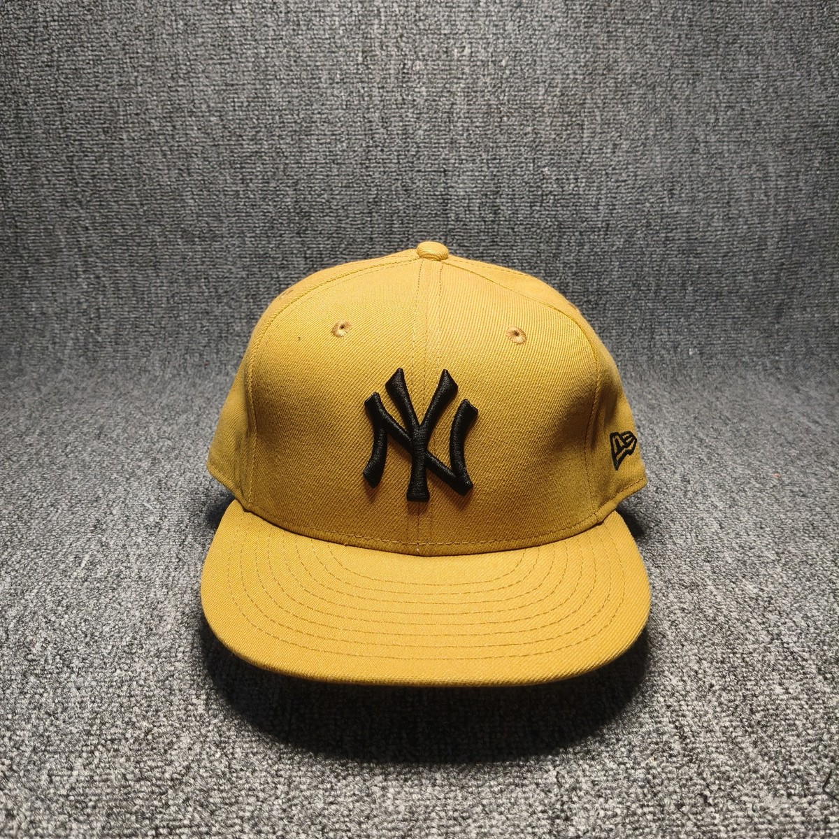 New Era New York Yankees 59Fifty Fitted Hat Gold Size 7 3/8 Cap
