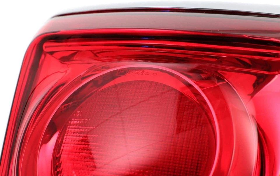 GTS300 Vespa Taillight LED Piaggio LED Rear GTV HPE GTS 300 GTV 300 1D002560 X1 - Image 2 of 4