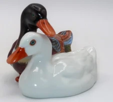 Herend, Hungary 5036 Hand Painted Pair of Ducks Figurine, 4 1/4" x 2 3/4"