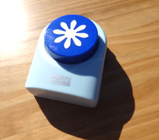 Marvy Uchida Scrapbooking Tool Craft Daisy Flower