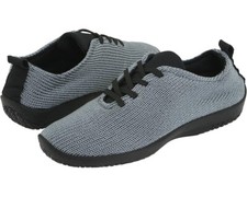 Arcopedico LS Shoes Womens 7 - 7.5 US / 38 EU Gray Knit Sneakers Shocks Comfort