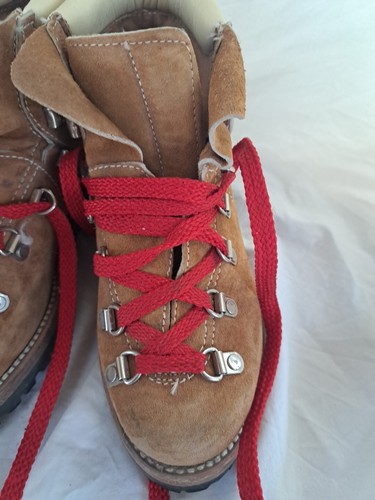 Vintage Wildleder hellbraun Leder Damen Wanderstiefel rot Schnürsenkel Wildnis Marke Gr. 6 Vibram - Bild 3 von 13